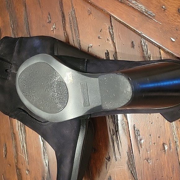 Vince Camuto Hillsy Bootie in Sequoia Tumbled Buff Goat Sz 7.5 - Picture 5 of 8